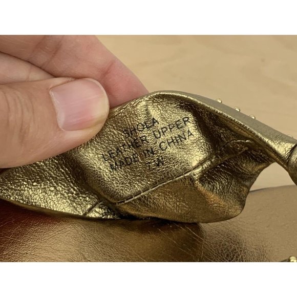 J. RENEE Gold Leather Studded Flat Flip Flop Thong Sandals Size 7 W - Picture 7 of 9